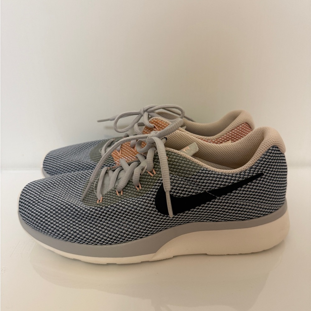 Nike Tanjun Racer Women’s Size 9.5